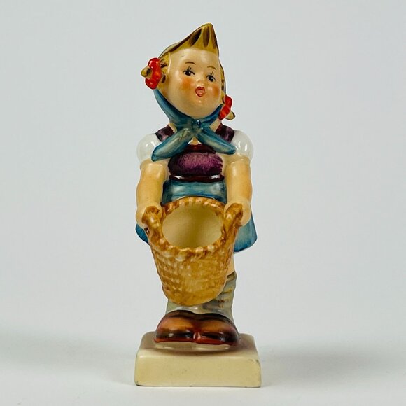 Vintage 1957-63 Hummel Figurine Little Helper Girl With Basket 4In Tall TMK-3 - Picture 1 of 6